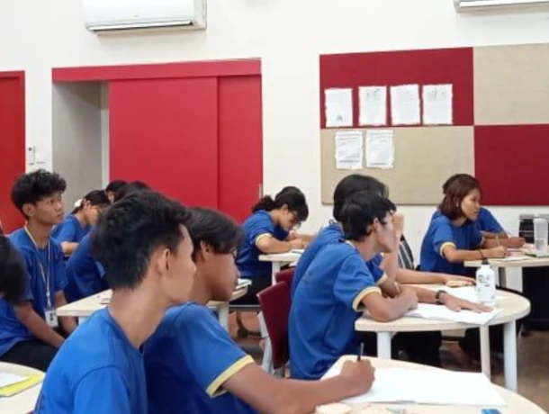 SISU CIB trainees in classroom