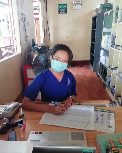 SISU basic health care trainee completing medical records